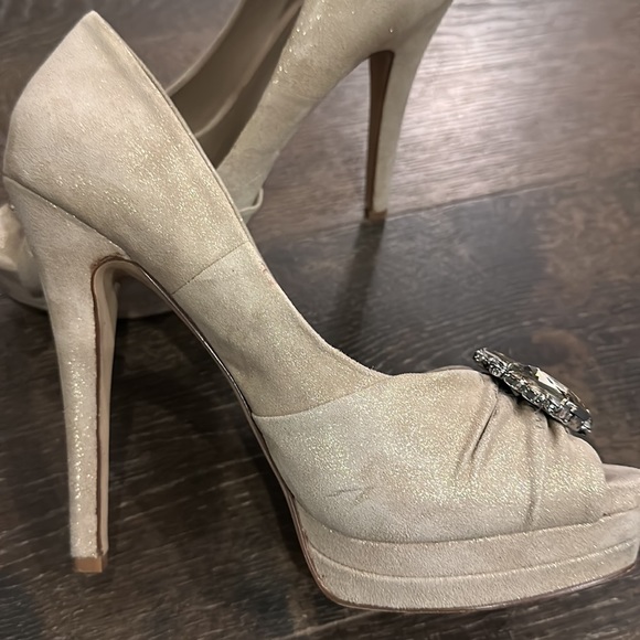 ALDO high heel peep toe pump. - Picture 9 of 13